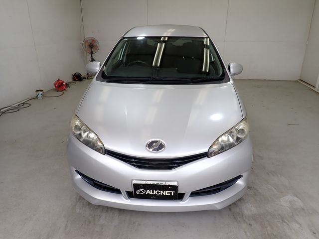 TOYOTA WISH 2011