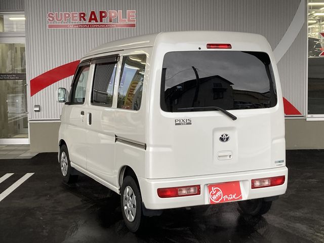 TOYOTA PIXIS van 4WD 2013