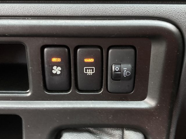 TOYOTA PIXIS van 4WD 2013