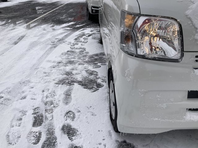 TOYOTA PIXIS van 4WD 2013