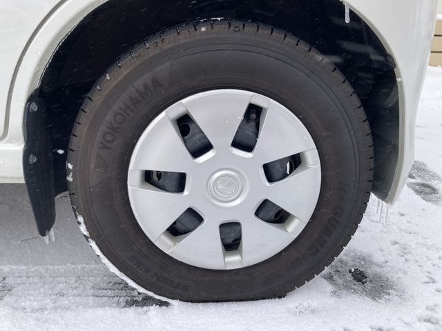 TOYOTA PIXIS van 4WD 2013