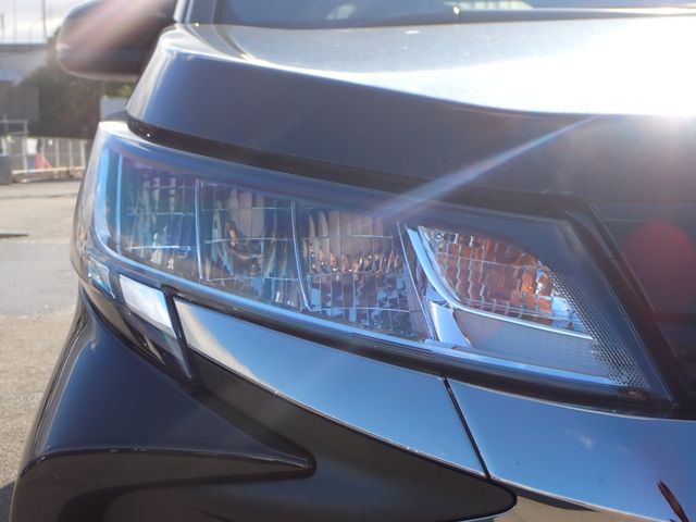 TOYOTA NOAH HYBRID 2024