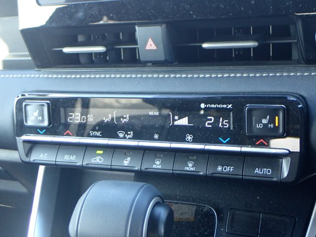 TOYOTA NOAH HYBRID 2024