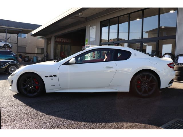 MASERATI MASERATI GRANTURISMO 2014