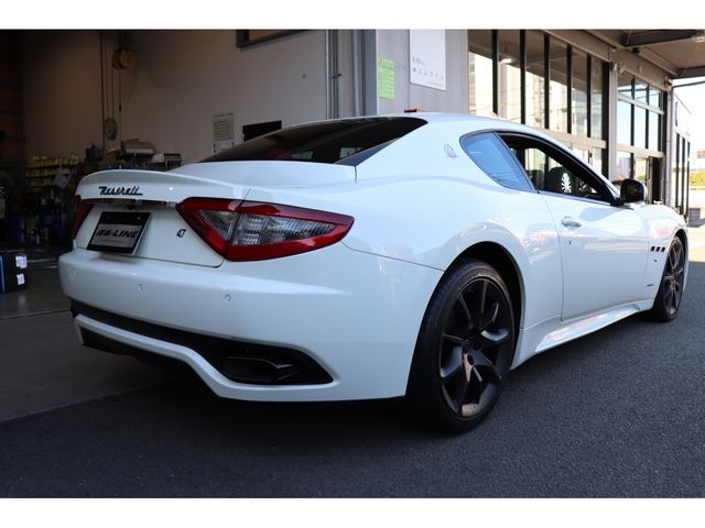 MASERATI MASERATI GRANTURISMO 2014