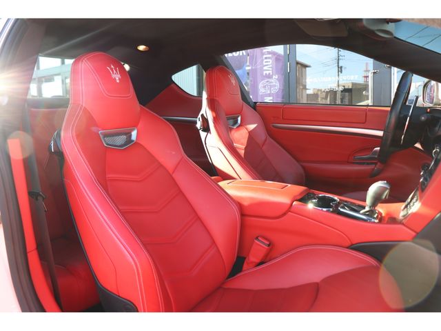 MASERATI MASERATI GRANTURISMO 2014