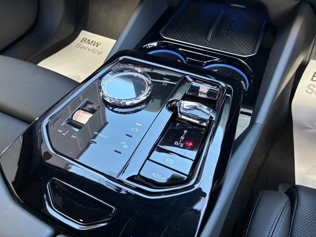 BMW BMW 5series sedan 2025