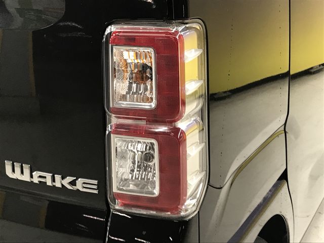 DAIHATSU WAKE 2020