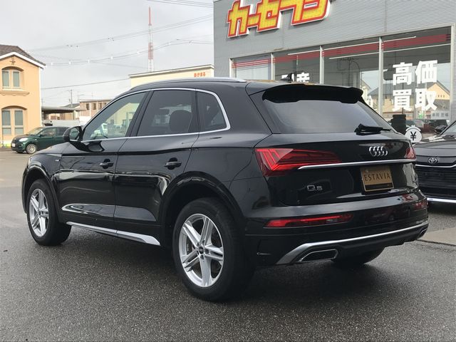 AUDI AUDI Q5 2022