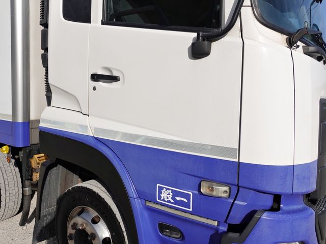 NISSAN DIESEL Quon 2018