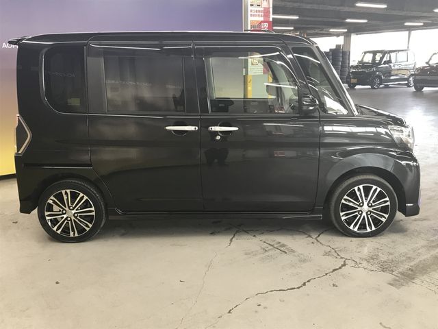 DAIHATSU TANTO CUSTOM 4WD 2018