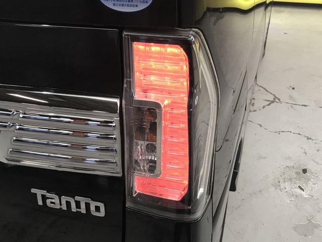 DAIHATSU TANTO CUSTOM 4WD 2018