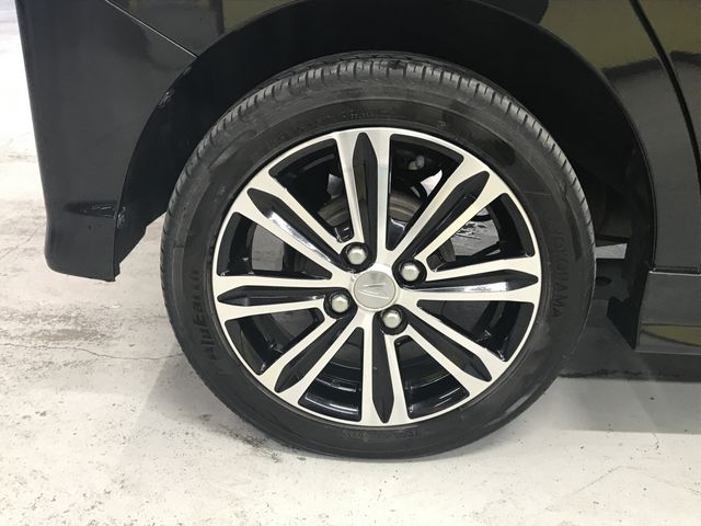 DAIHATSU TANTO CUSTOM 4WD 2018