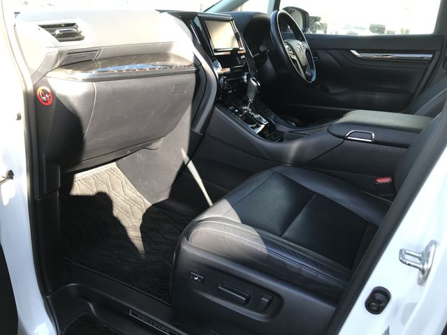 TOYOTA VELLFIRE  HYBRID 4WD 2015