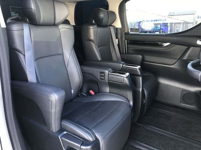 TOYOTA VELLFIRE  HYBRID 4WD 2015