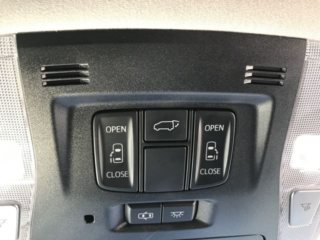 TOYOTA VELLFIRE  HYBRID 4WD 2015