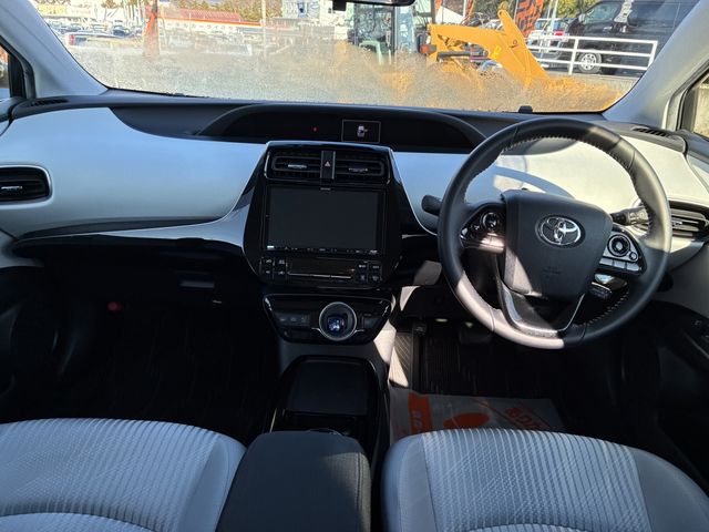 TOYOTA PRIUS PHV 2020