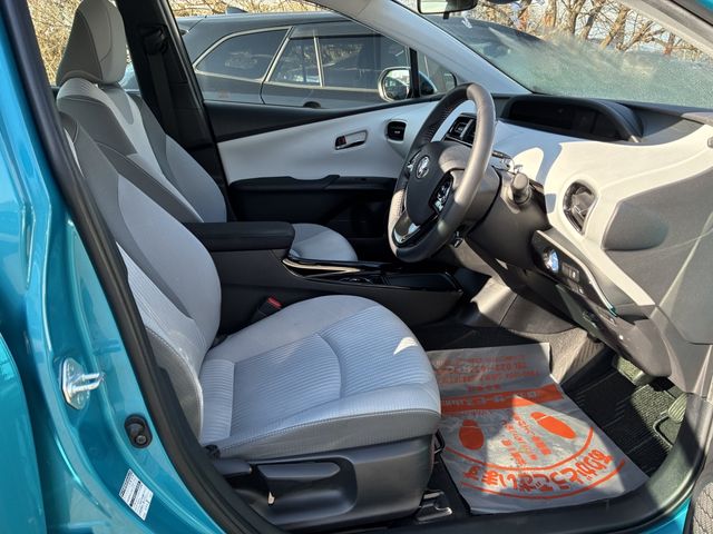 TOYOTA PRIUS PHV 2020