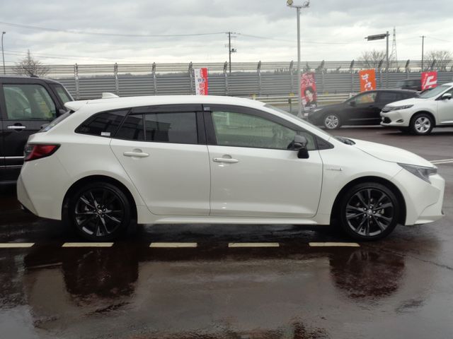 TOYOTA COROLLA TOURING HYBRID 4WD 2020
