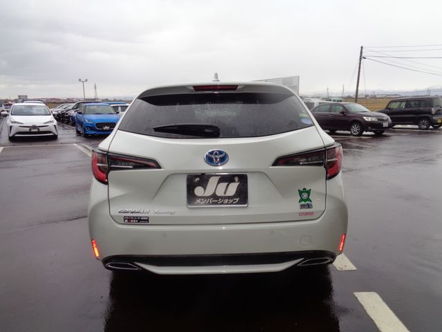 TOYOTA COROLLA TOURING HYBRID 4WD 2020