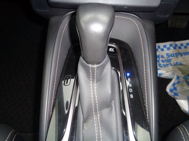 TOYOTA COROLLA TOURING HYBRID 4WD 2020