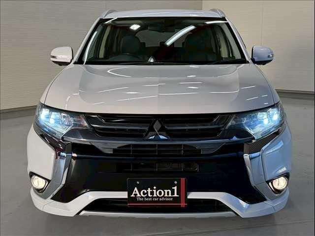 MITSUBISHI OUTLANDER PHEV 2015