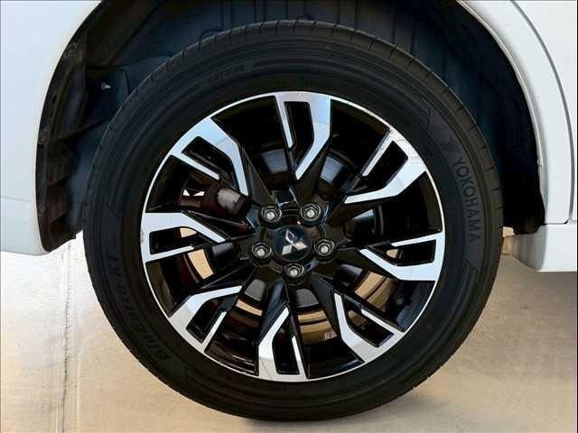 MITSUBISHI OUTLANDER PHEV 2015