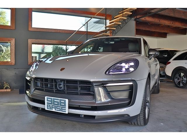 PORSCHE PORSCHE Macan 2025