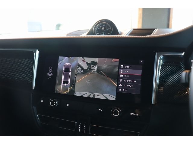 PORSCHE PORSCHE Macan 2025