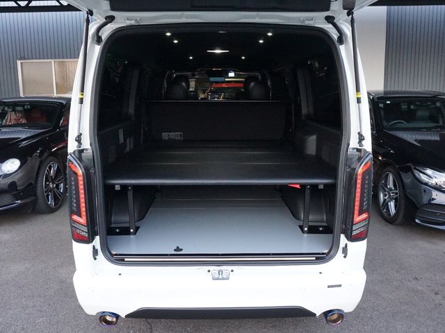 TOYOTA HIACE van 2WD 2025