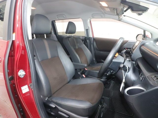 TOYOTA SIENTA HYBRID 2020