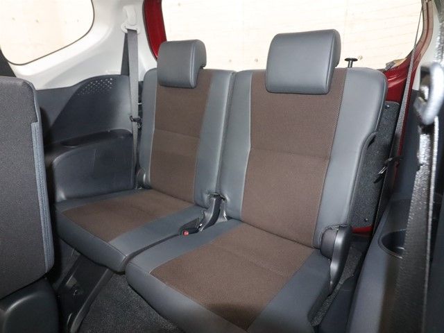 TOYOTA SIENTA HYBRID 2020