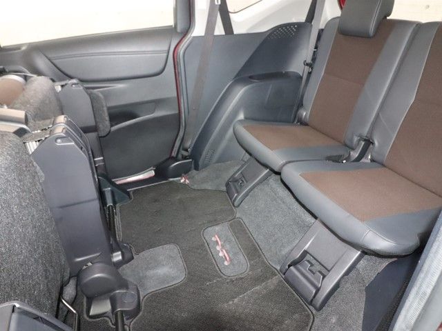 TOYOTA SIENTA HYBRID 2020