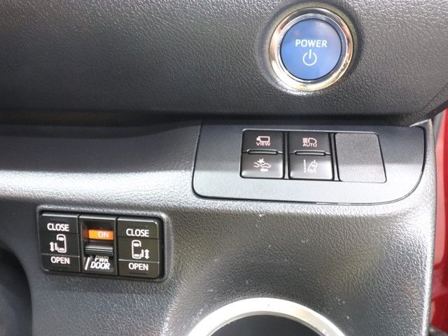 TOYOTA SIENTA HYBRID 2020