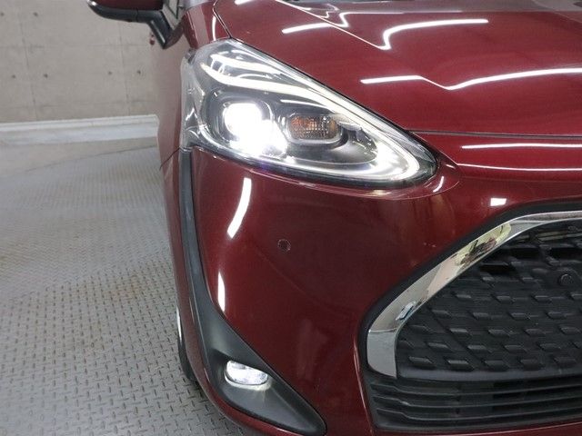 TOYOTA SIENTA HYBRID 2020