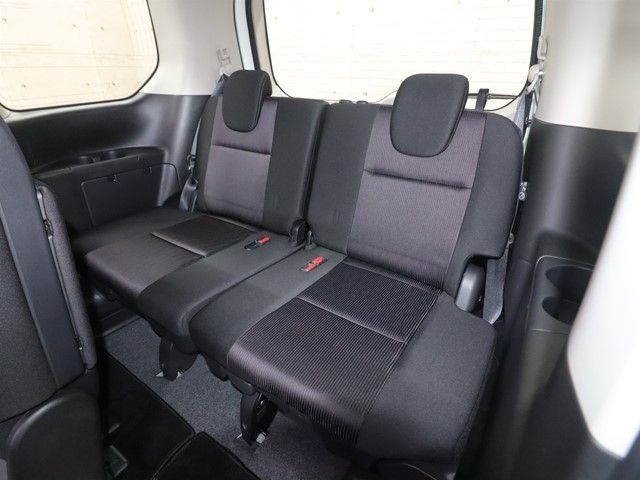 NISSAN SERENA  S-HYBRID 2019