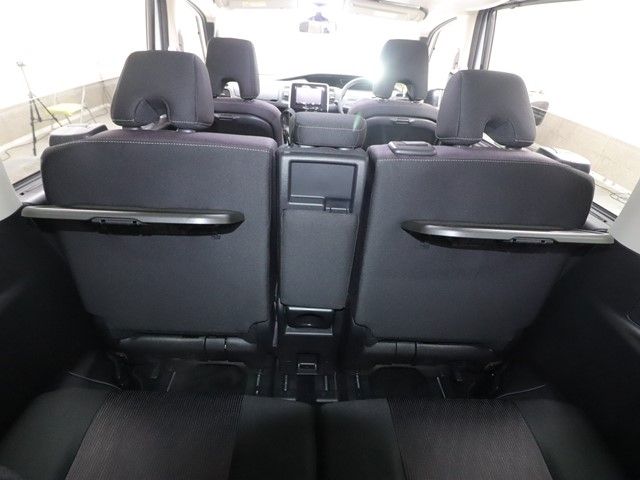 NISSAN SERENA  S-HYBRID 2019