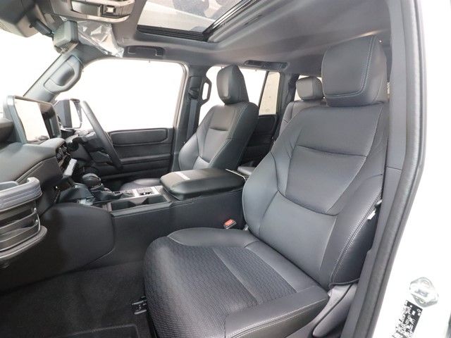 TOYOTA LANDCRUISER 250 2024