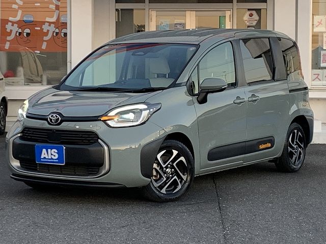 TOYOTA SIENTA HYBRID 2024