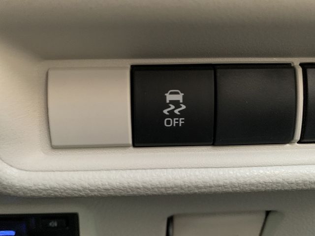 TOYOTA SIENTA HYBRID 2024