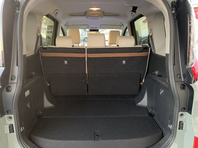 TOYOTA SIENTA HYBRID 2024