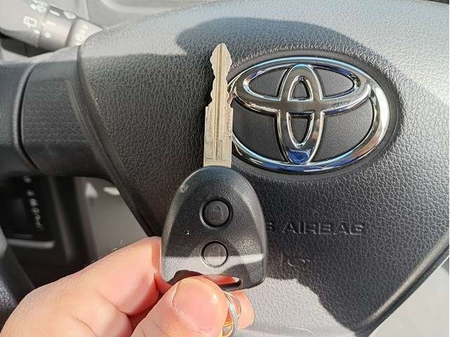 TOYOTA PIXIS van 2021