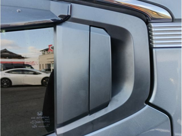 HONDA N BOX SLASH 2017