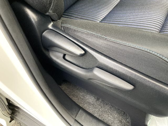 TOYOTA NOAH 4WD 2015