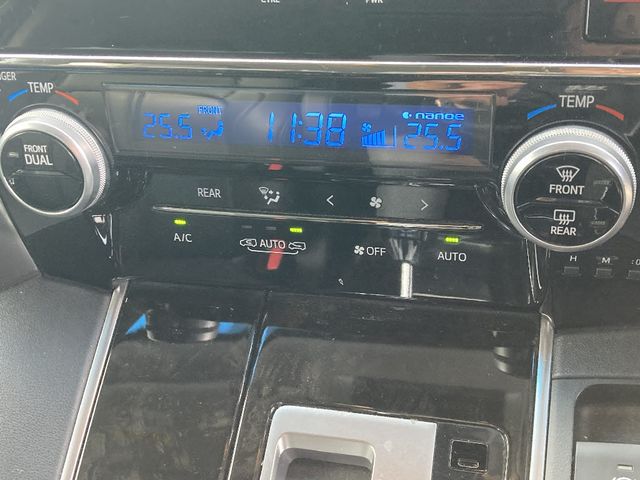 TOYOTA ALPHARD 4WD 2017