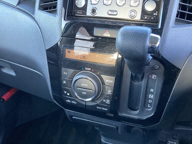 NISSAN ROOX 4WD 2011