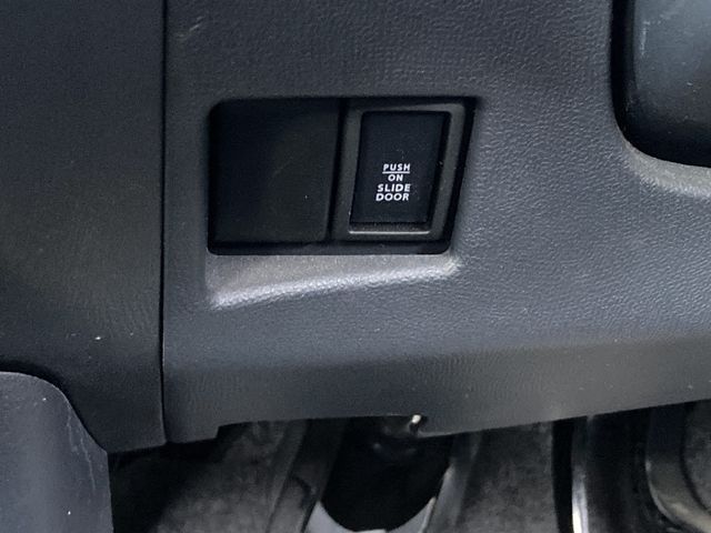 NISSAN ROOX 4WD 2011