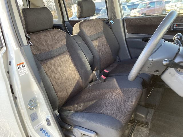 NISSAN ROOX 4WD 2011