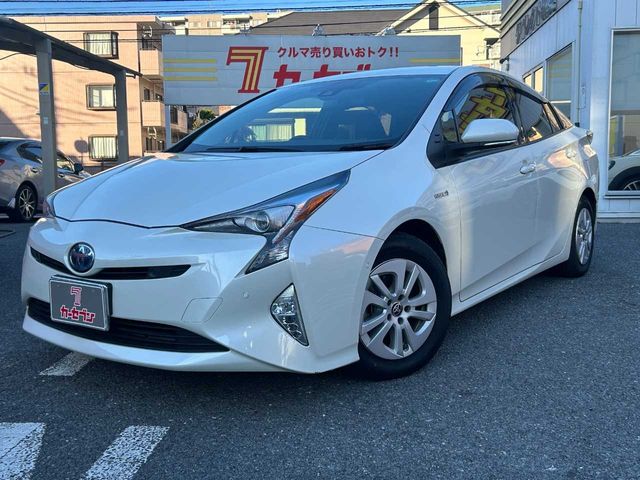 TOYOTA PRIUS 2017