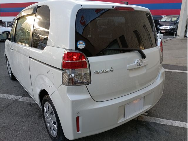 TOYOTA SPADE 2014